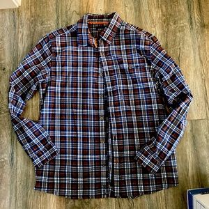 Orvis, Men’s Button Up Size Medium. Lighter material. Great shape.